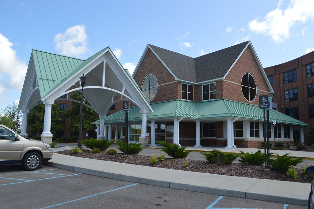 01_glacier_hills_manor_renovation