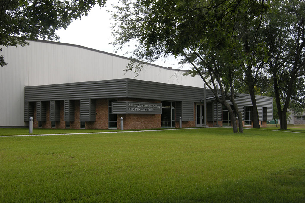 01_nmc_aeropark_lab_exterior