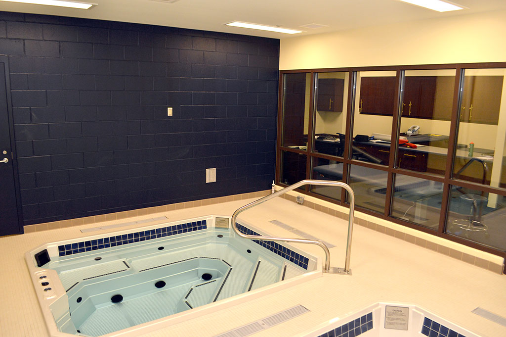 06_um_softball_center_whirpool