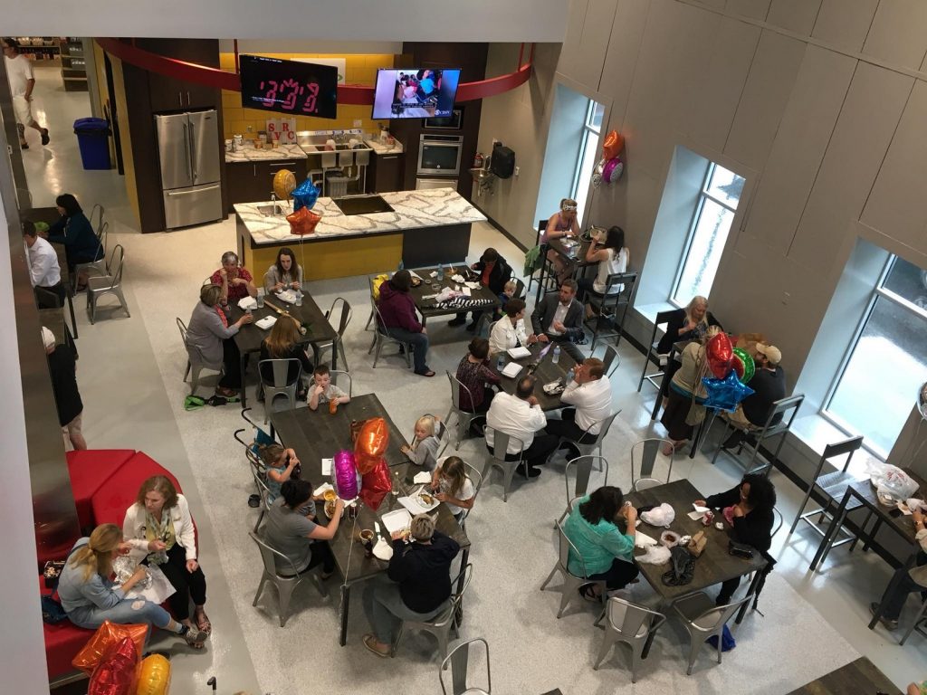 svrc-marketplace_atrium-food-court
