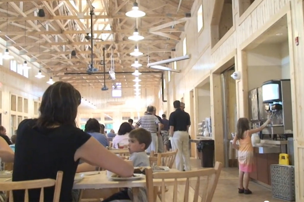 camp_michigania_dining