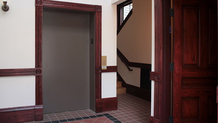 harbor_springs_restoration_interior_lobby