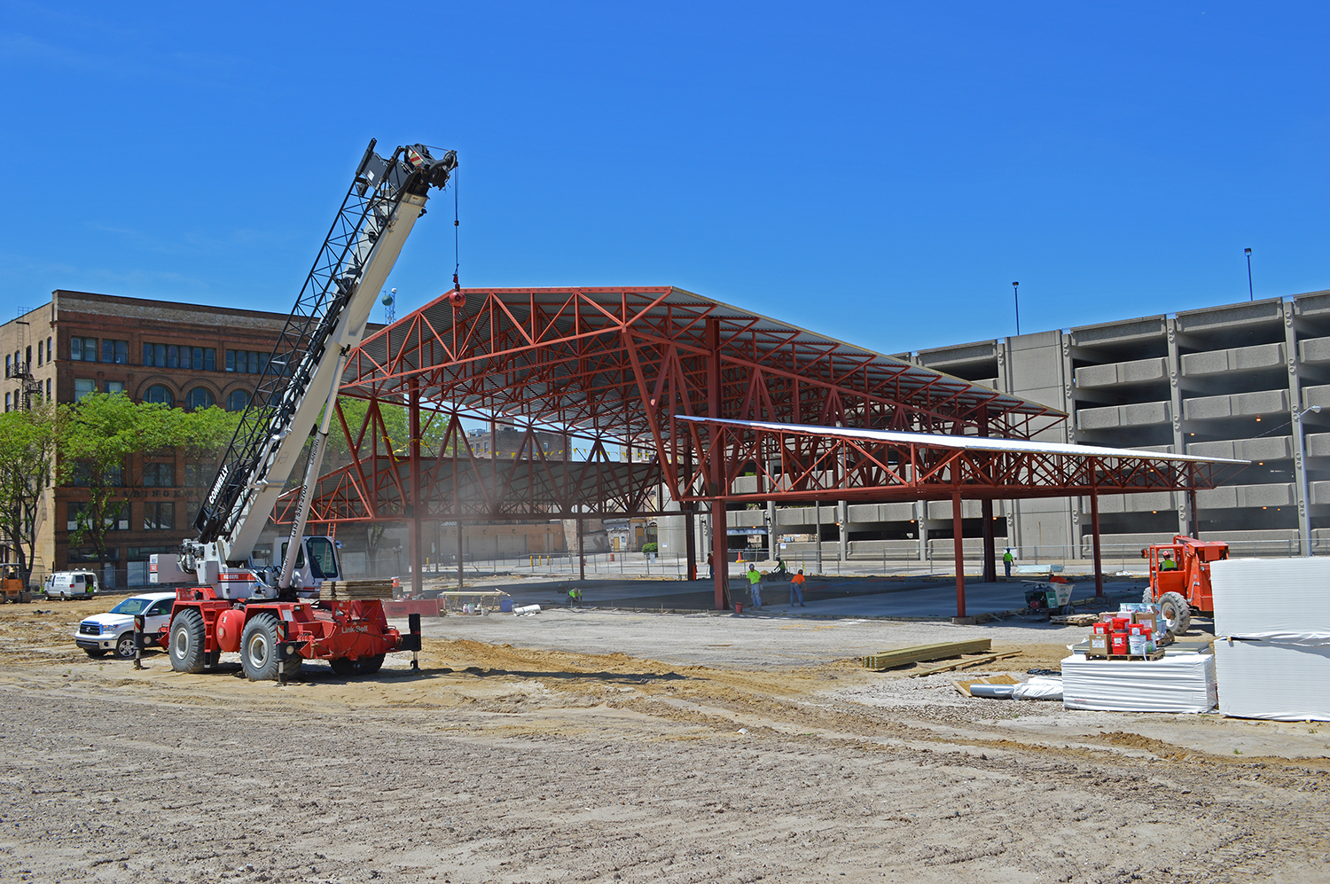crane_huntington-event-park_hrz