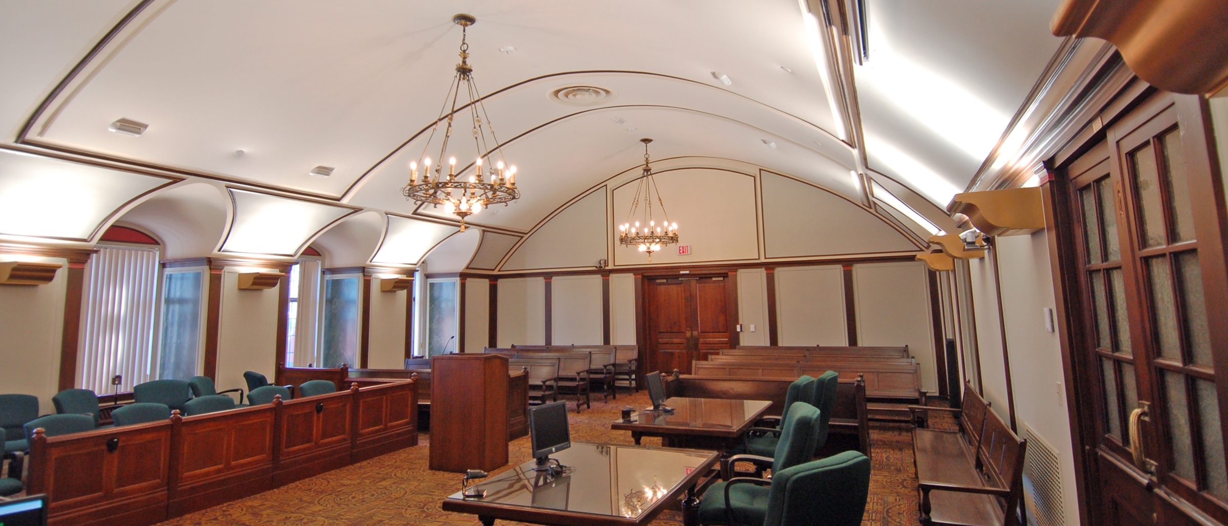 midland-courhouse_int_hrz02